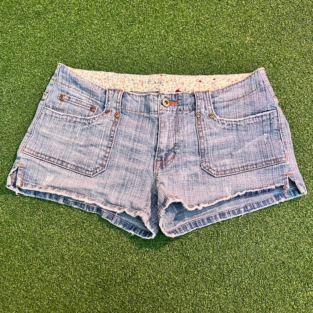 SHORTS